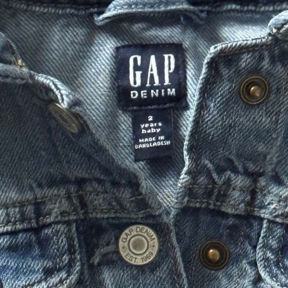 GAP Kids Denim Jacket in Light Blue - Picture 2 of 4